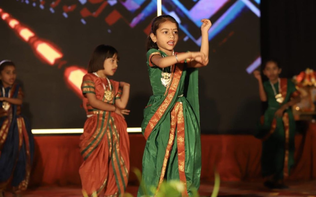 Little buds in traditional dance